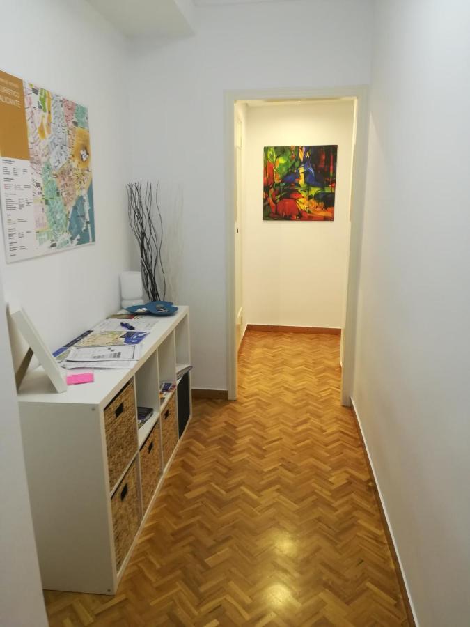 Alexander Apartments لقنت المظهر الخارجي الصورة