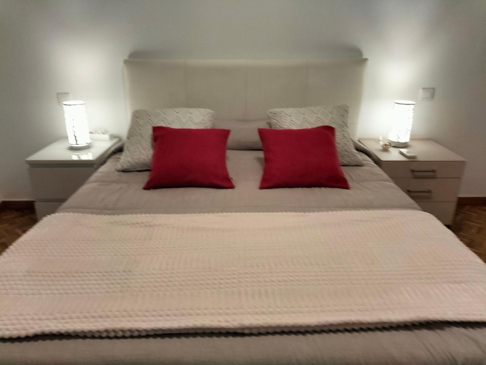 Alexander Apartments لقنت المظهر الخارجي الصورة