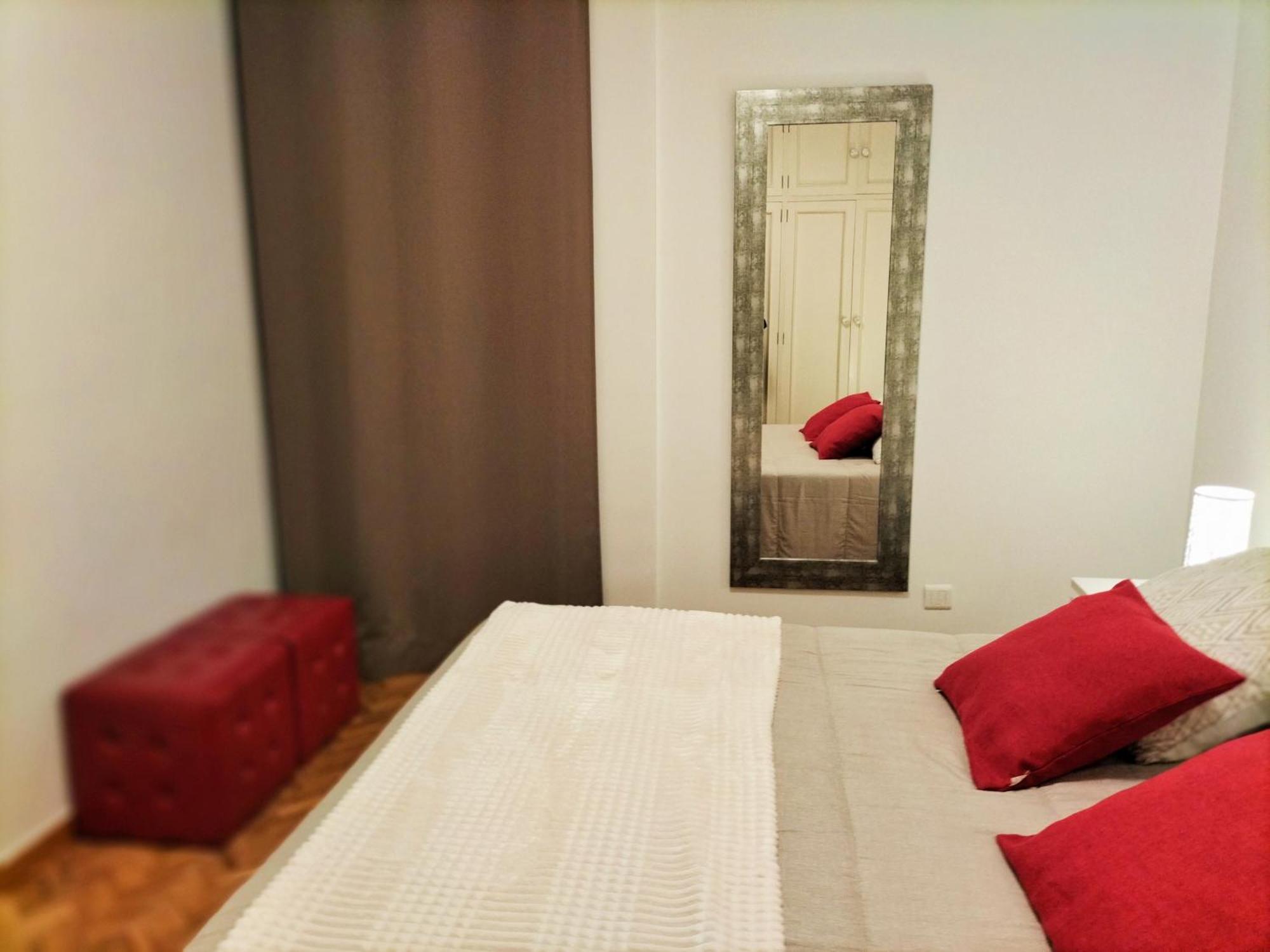 Alexander Apartments لقنت المظهر الخارجي الصورة
