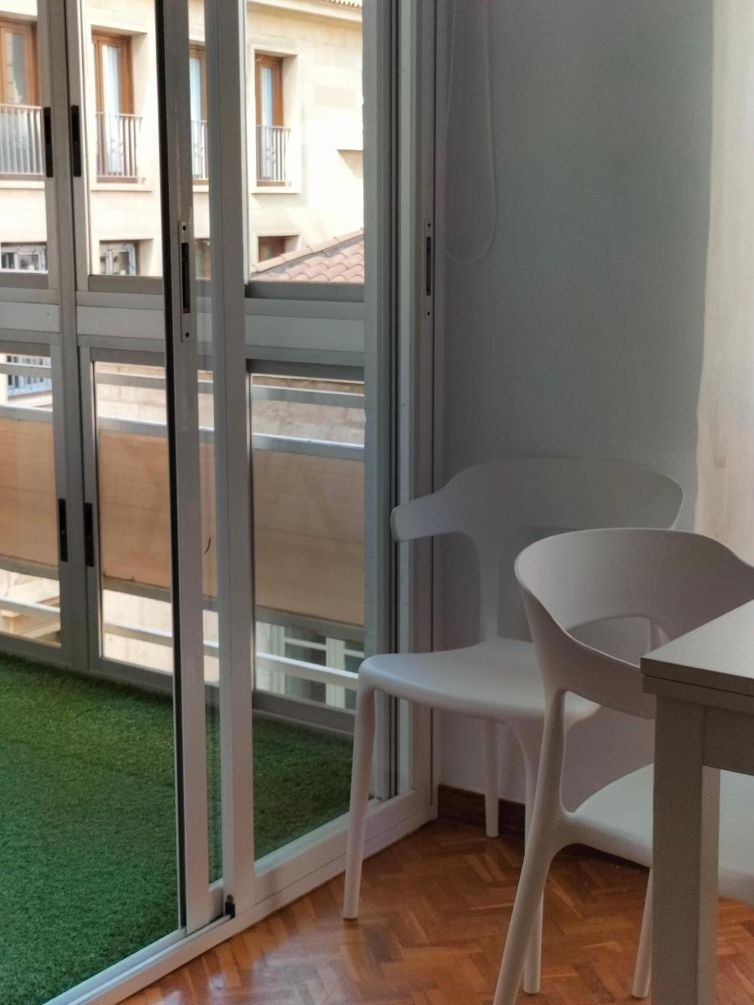 Alexander Apartments لقنت المظهر الخارجي الصورة